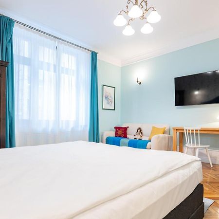 Old City Apartment Oradea Eksteriør billede
