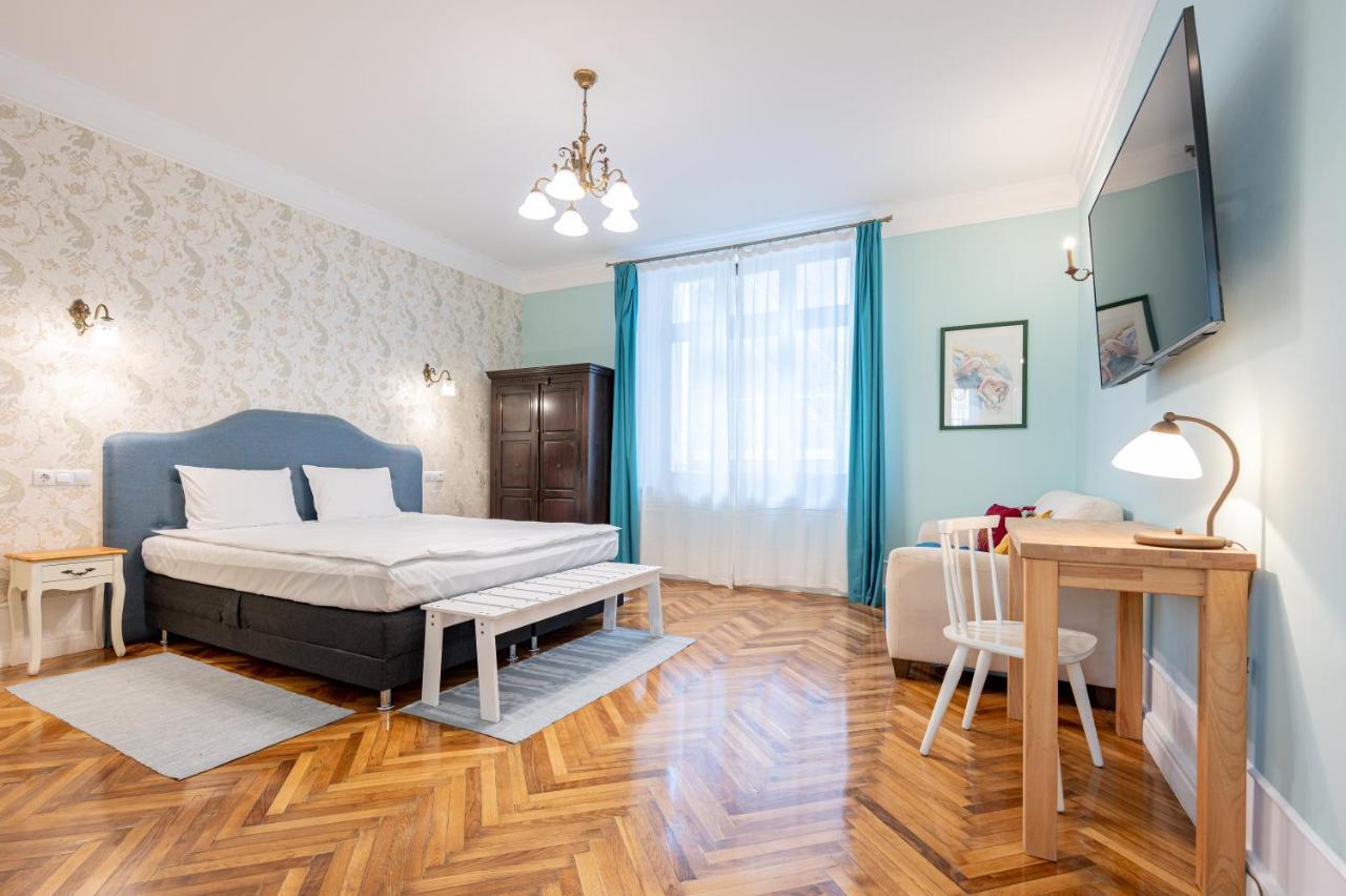 Old City Apartment Oradea Eksteriør billede
