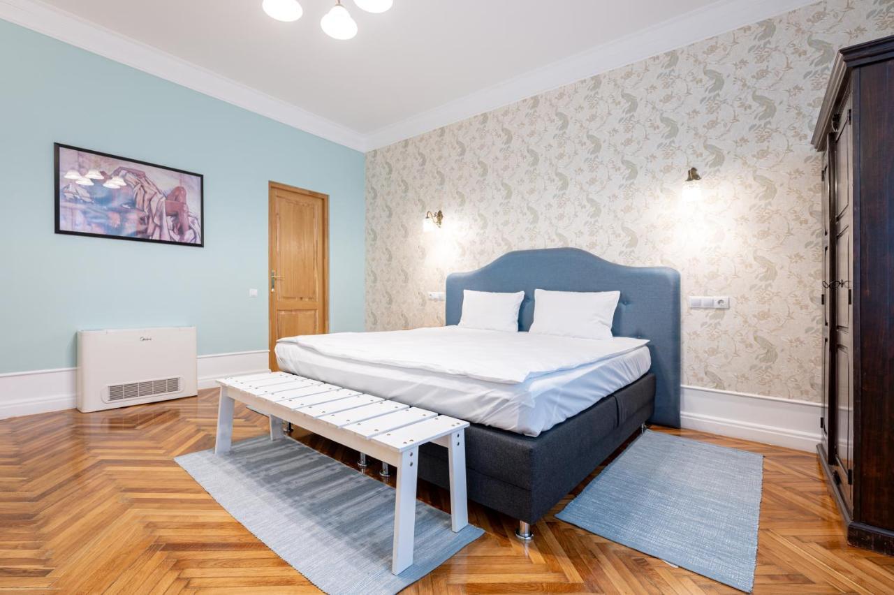 Old City Apartment Oradea Eksteriør billede